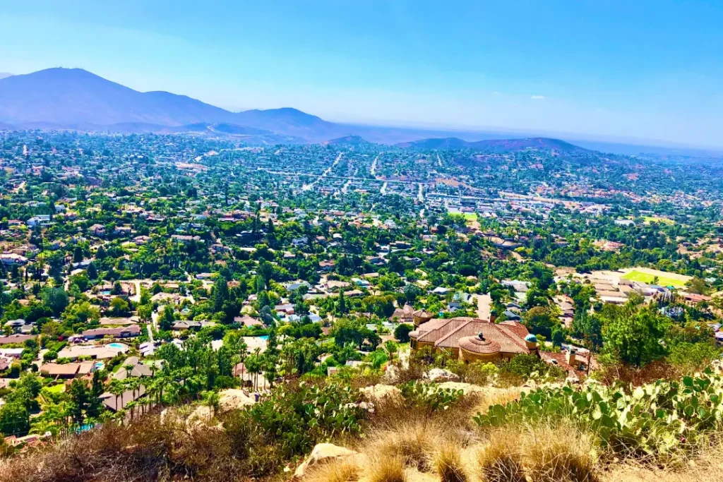 Mental health treatment and support in Casa de Oro-Mount Helix.